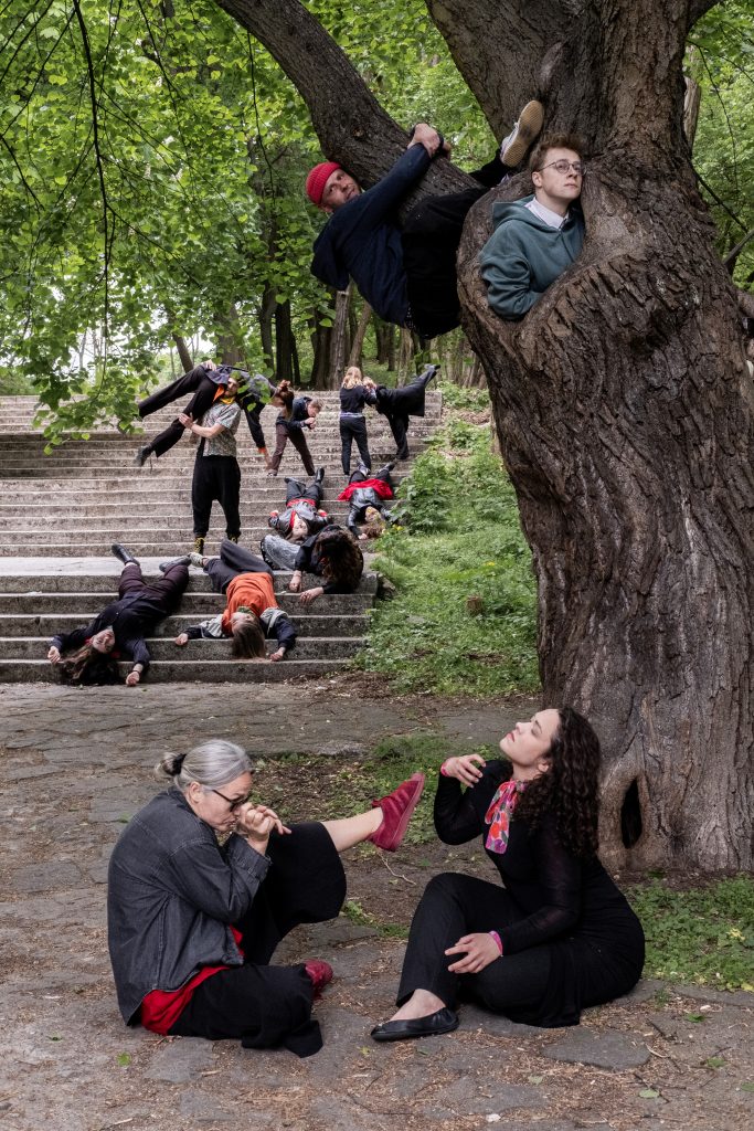 Publiczny prysznic jako spektakl site specific w Parku Cytadela